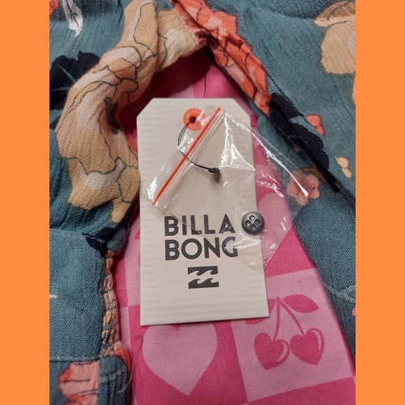 NEW Billabong Floral Longsleeve Dress - Picture 2 of 4